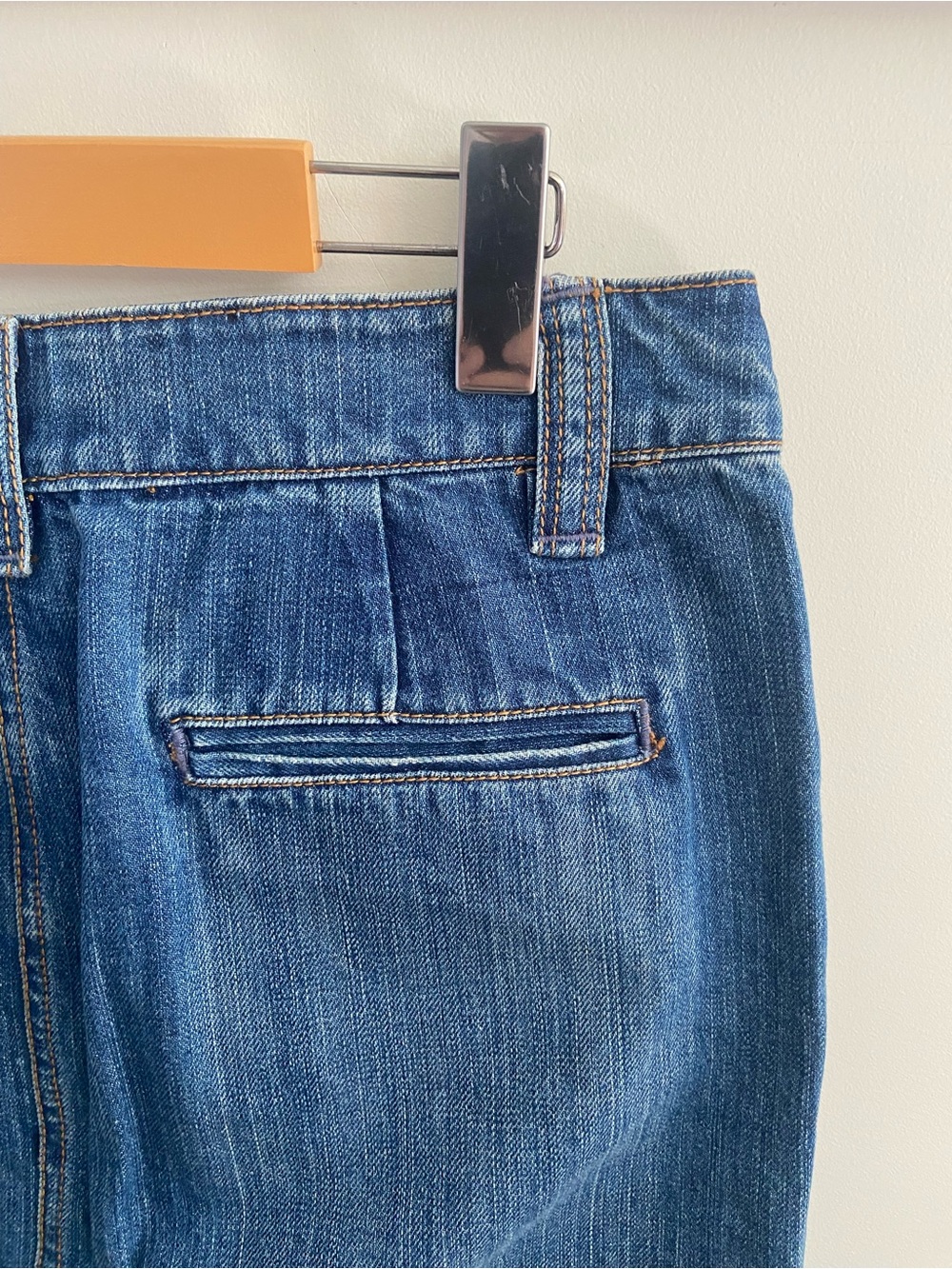 Y2K 2000s Old Navy Low Rise Raw Hem Denim Mini Skirt - Picture 7 of 12